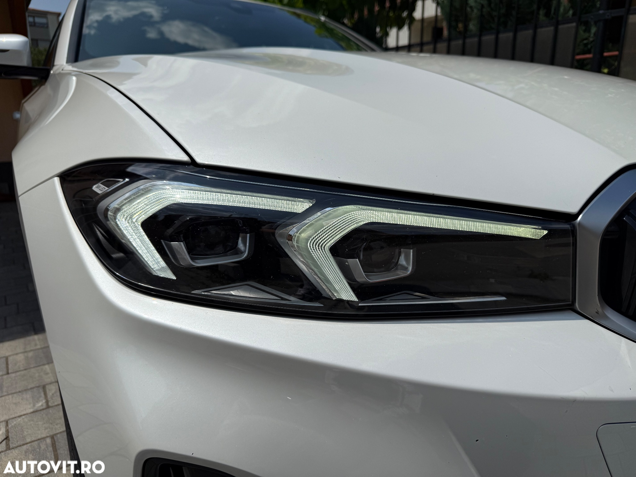 BMW Seria 3 318i Touring Aut. - 11