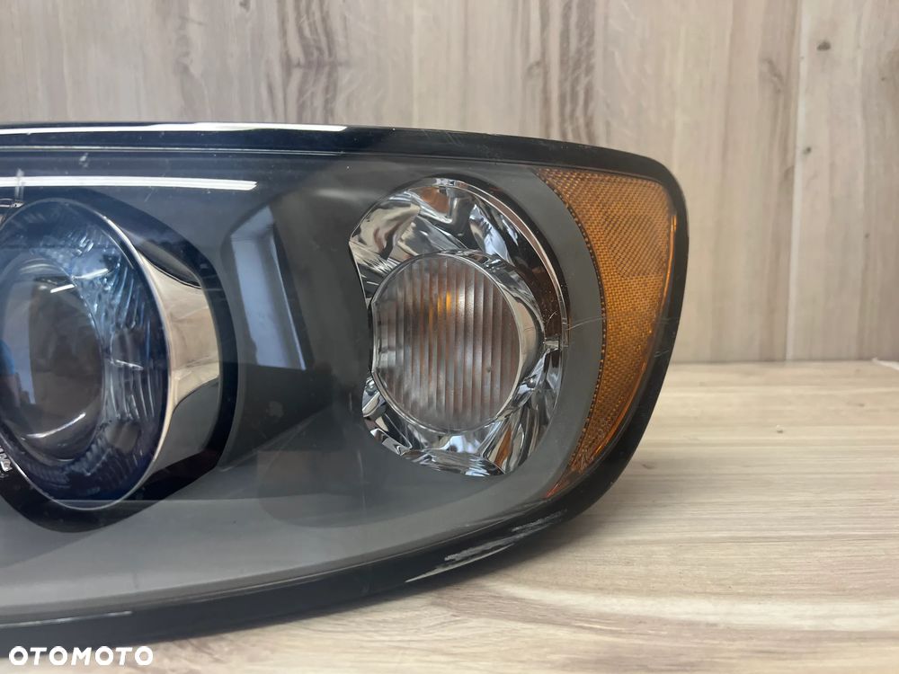 XENON LAMPA LEWA VOLVO V50 S40 EUROPA 30698889 - 3