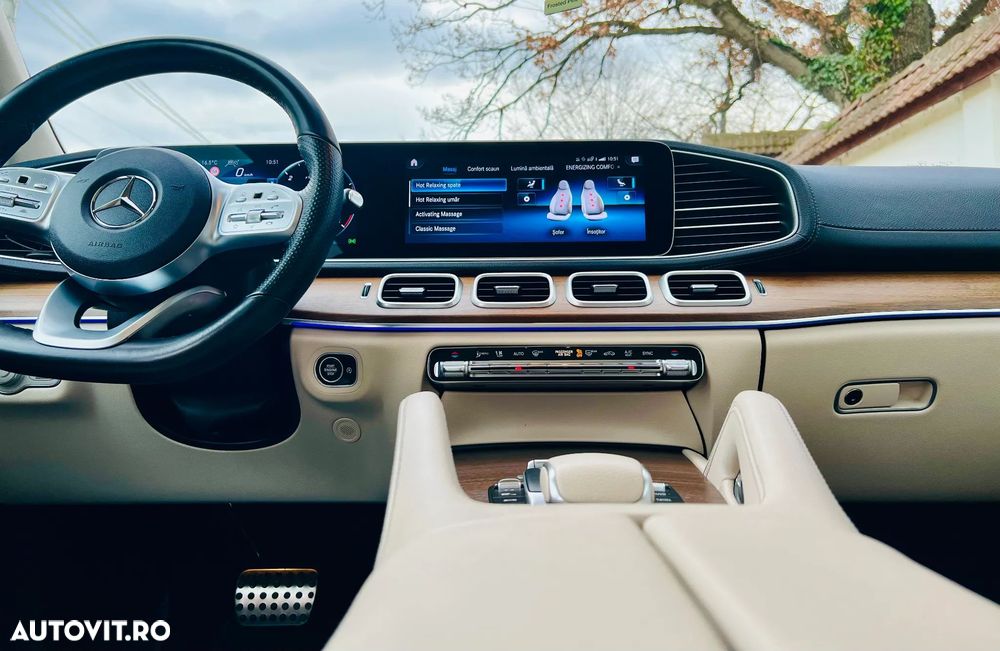 Mercedes-Benz GLS - 24