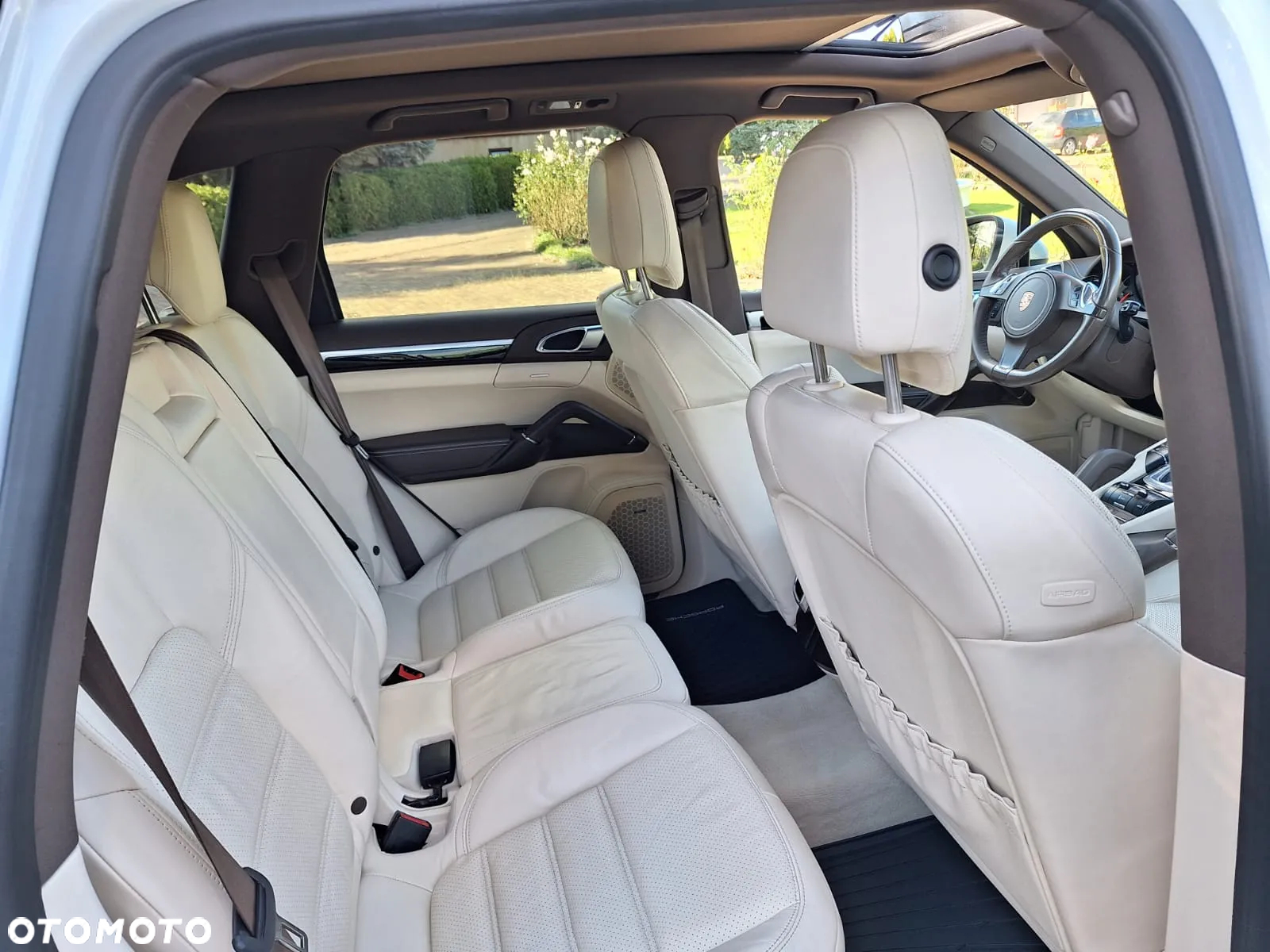 Porsche Cayenne - 21