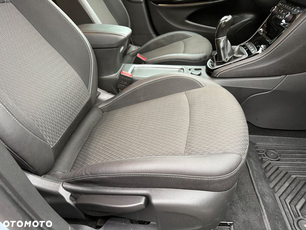 Opel Astra 1.4 Turbo Start/Stop Dynamic - 31