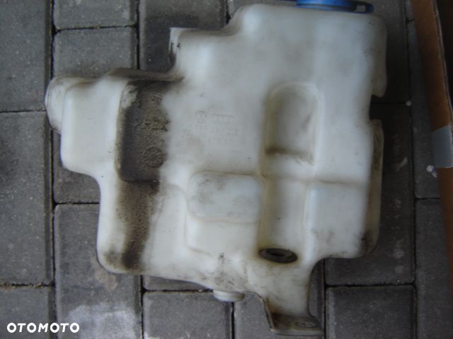 VW GOLF IV ZBIORNICZEK SPRYSKIWACZY 1J0955453 - 1
