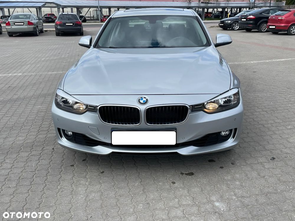 BMW Seria 3 328i xDrive Sport-Aut - 7