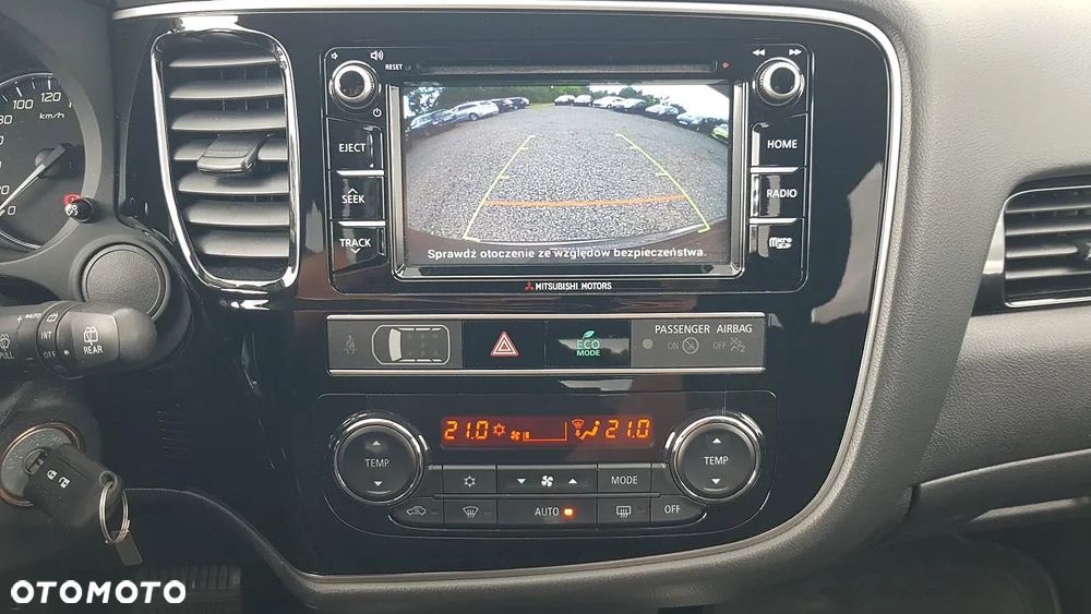 Mitsubishi Outlander Edition+ - 32