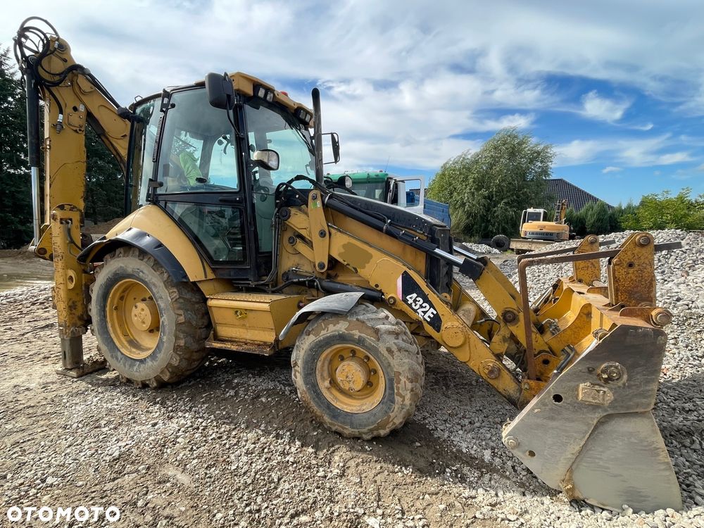 Caterpillar 428E - 1