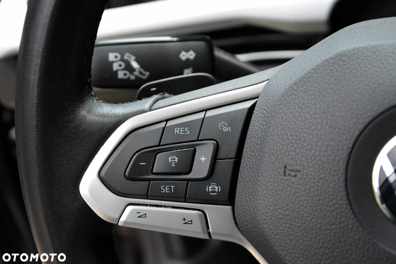 Volkswagen Golf - 18