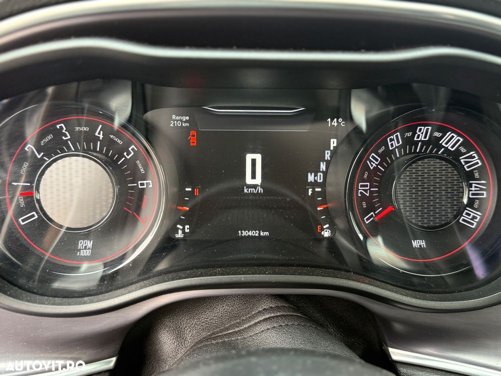 Dodge Challenger - 16