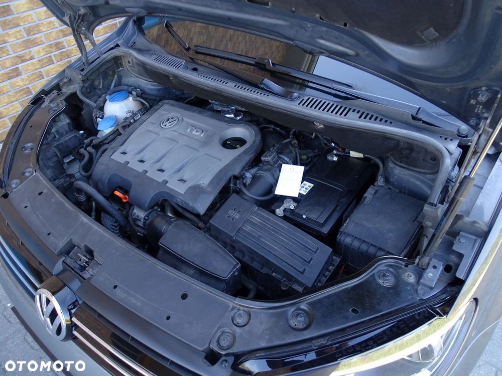 Volkswagen Touran 1.6 TDI DPF BlueMotion Technology DSG STYLE - 38
