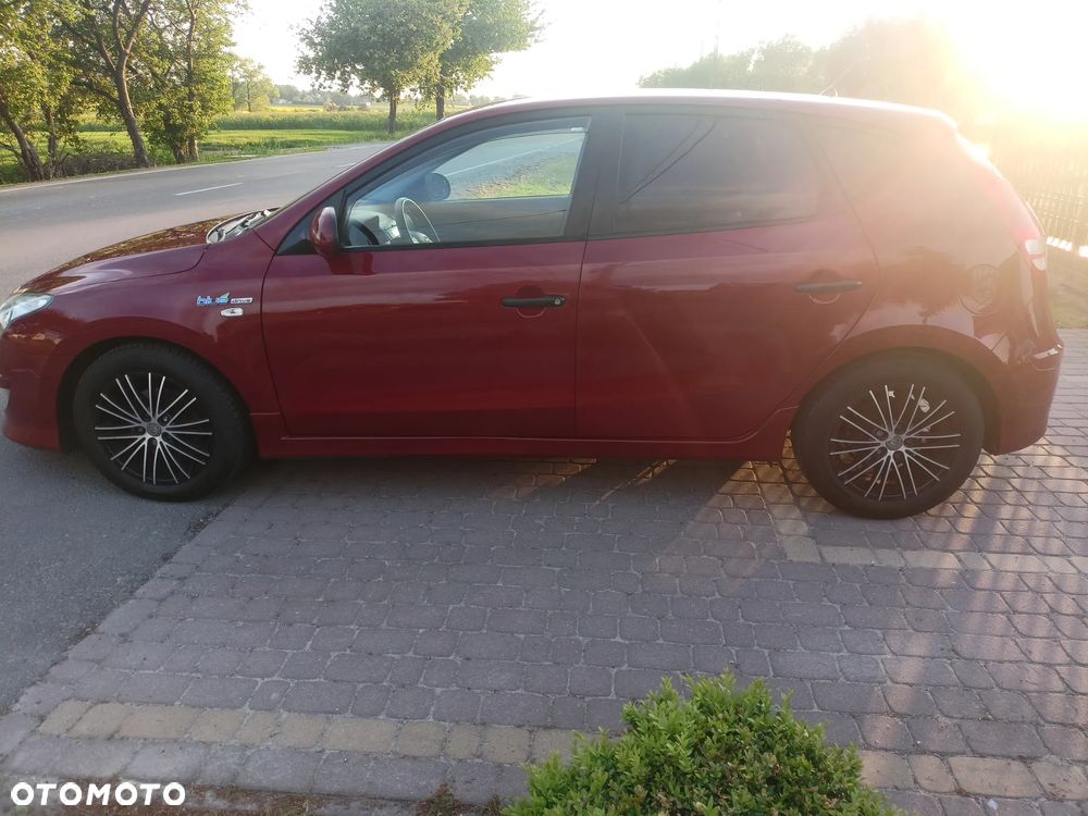 Hyundai i30 1.4 Classic + - 18