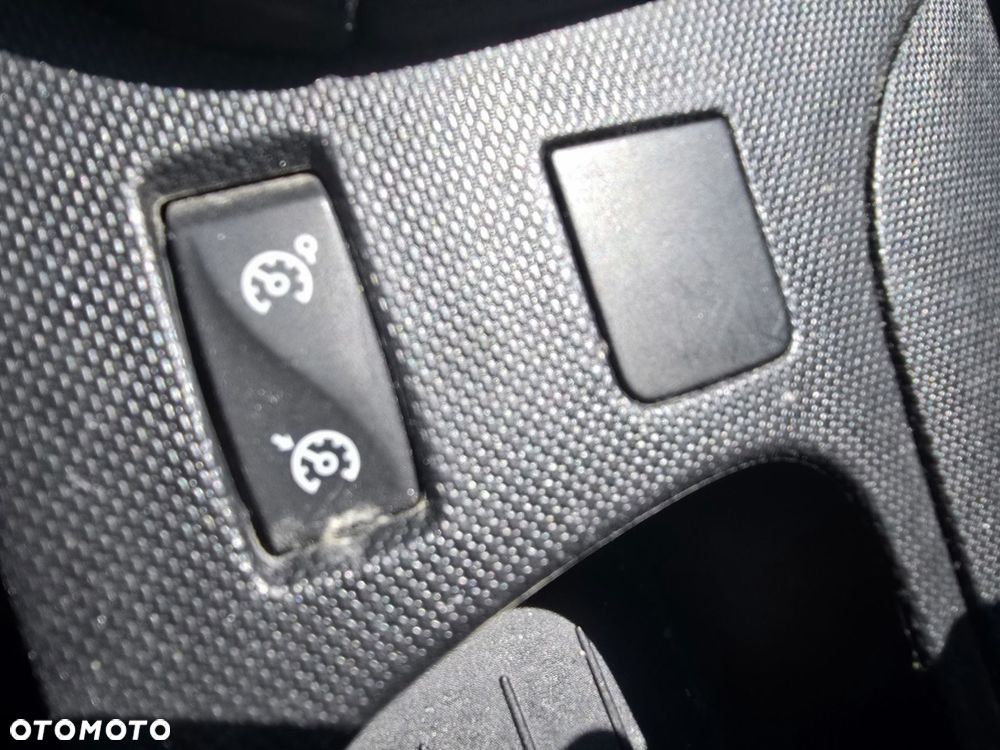 Renault Clio - 16