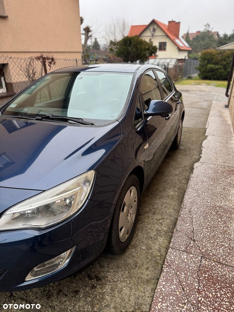 Opel Astra - 2
