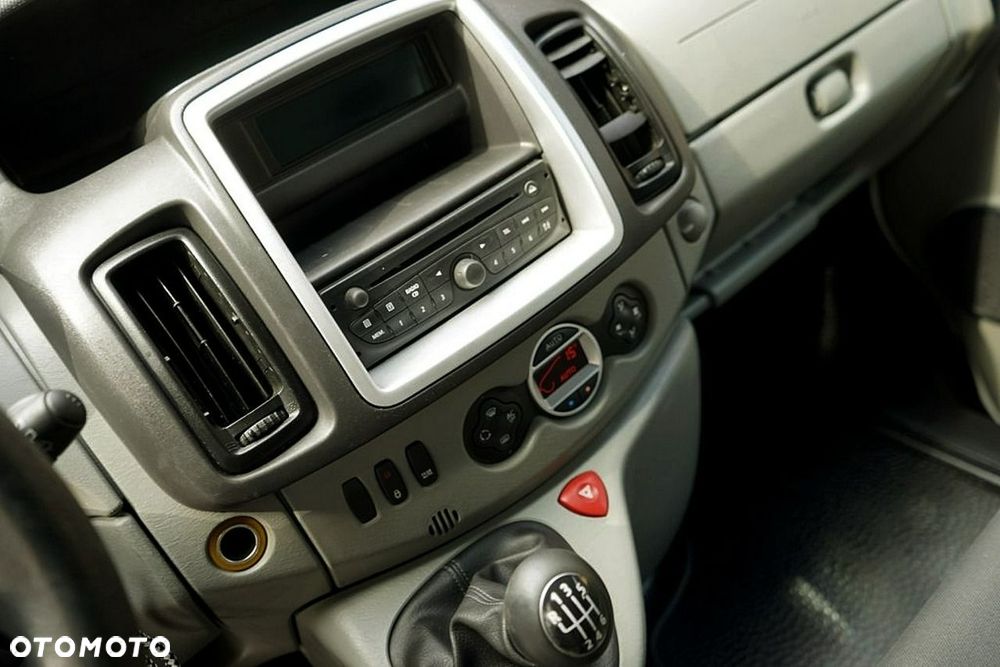 Renault Trafic - 22