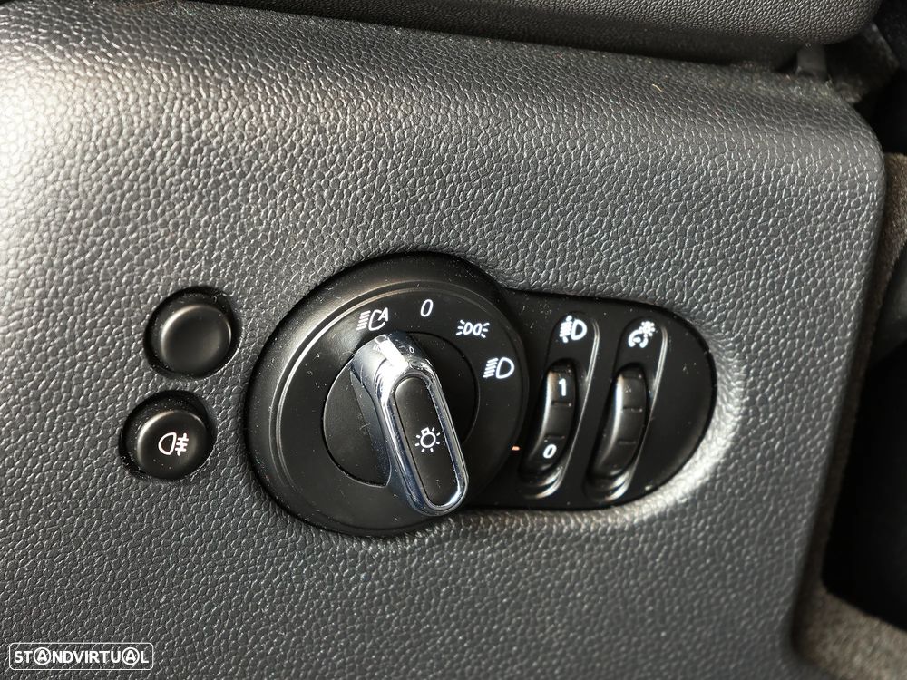 MINI 5 Portas One D - 39