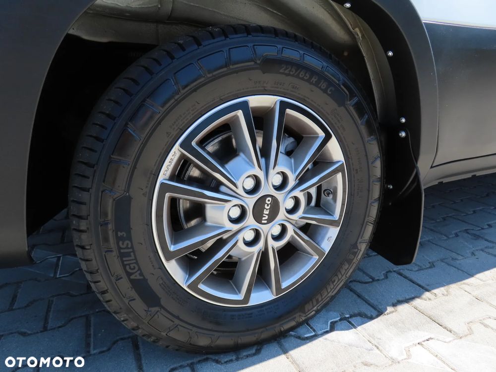 Iveco DAILY 35S18 DOKA Dubel Brygadowy MIXTO 7-Mio Os.+812 Kg Ład. POWER 3.0 HPI 180 KM Hi-Matic Automat L4H2 Rozstaw Osi 4100 mm WZMACNIANY FULL OPCJA Wyposażenia Gwarancja Fabryczna HAK 3500 KG Stan Auta Jak Z Salonu NOWY - 12