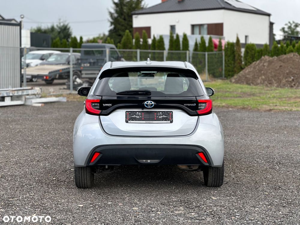 Toyota Yaris - 13