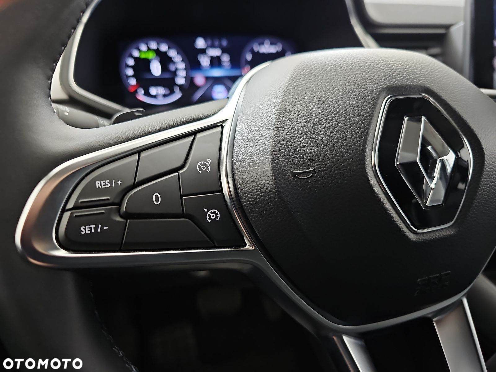 Renault Captur 1.3 TCe mHEV Techno EDC - 13