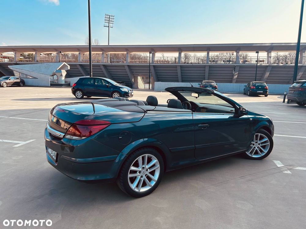 Opel Astra 1.9 CDTI DPF Cosmo - 4