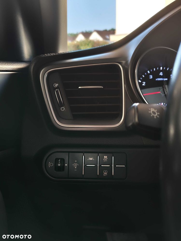 Kia XCeed 1.4 T-GDI M DCT - 15