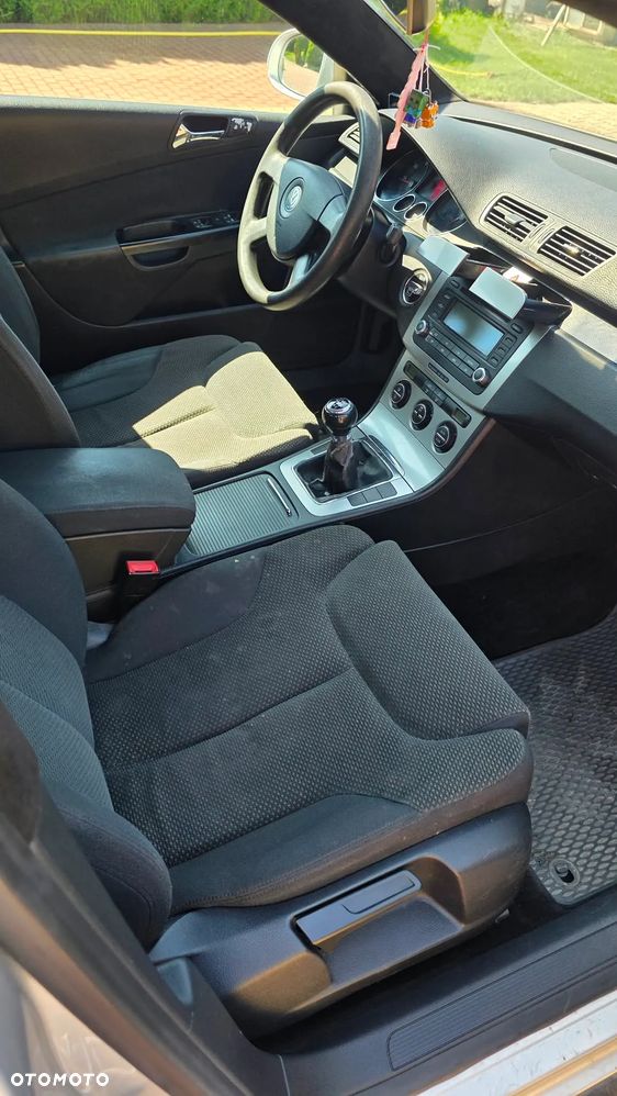 Volkswagen Passat - 6