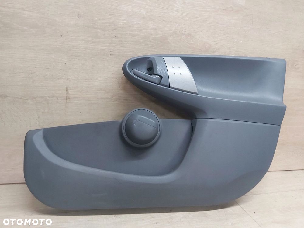 Toyota AYGO I Boczek drzwi prawy przód 5D klamka rączka - 3