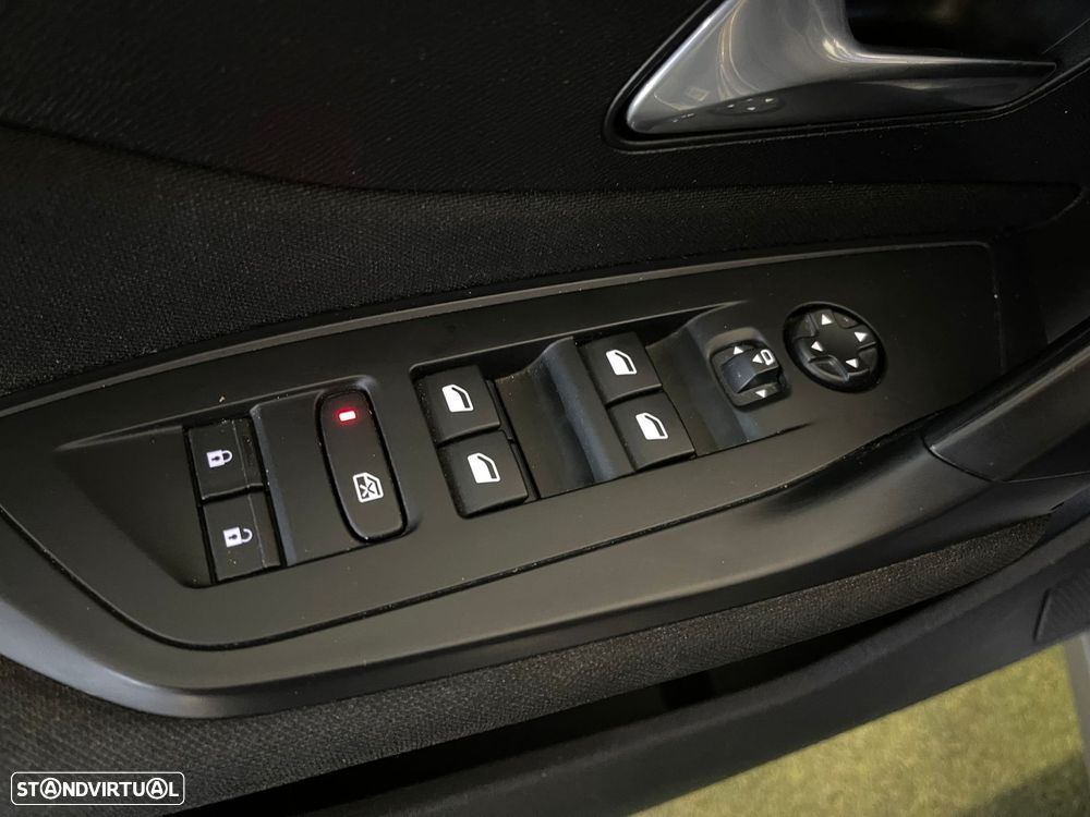 Peugeot 308 SW PureTech 130 EAT8 Active Pack - 25