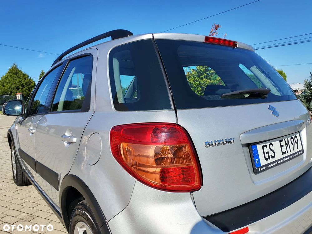 Suzuki SX4 - 10
