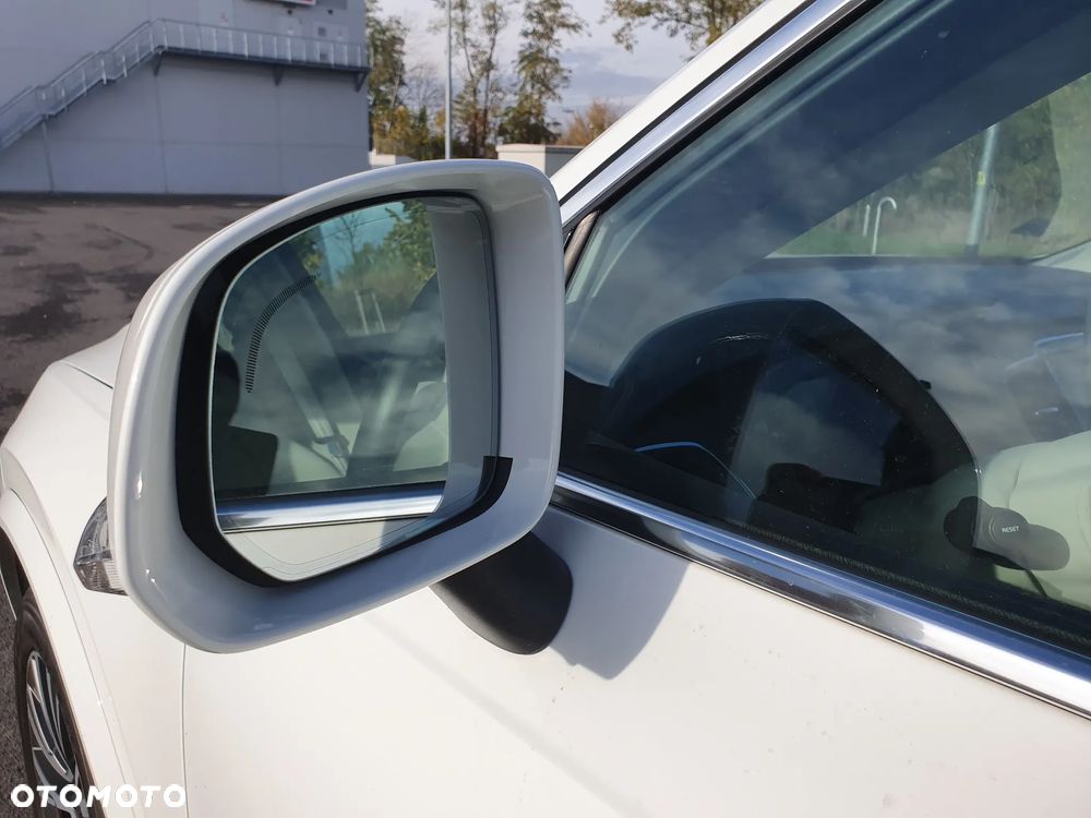 Volvo XC 90 T6 GPF AWD Momentum - 5