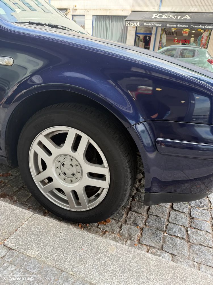 VW Golf 1.6i 25 Anos - 8