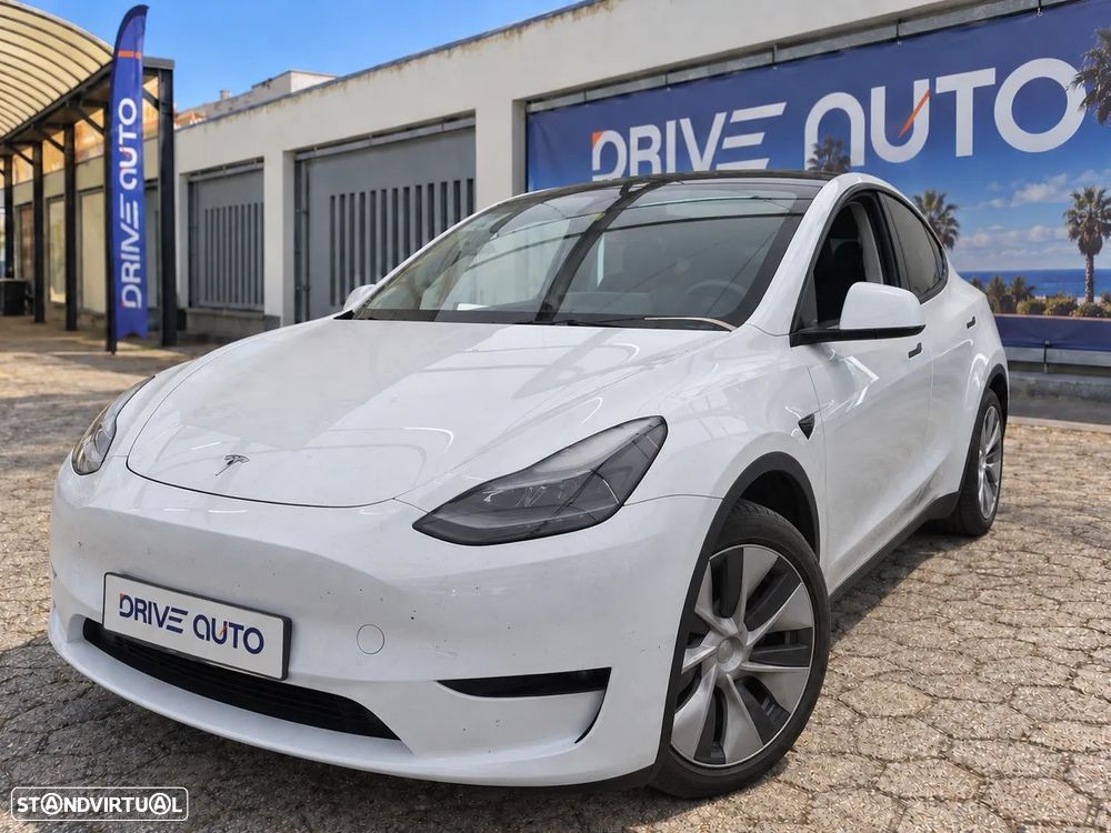 Tesla Model Y 2023 photo 3