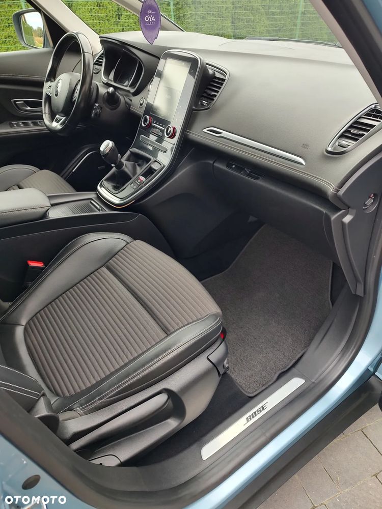 Renault Grand Scenic - 9