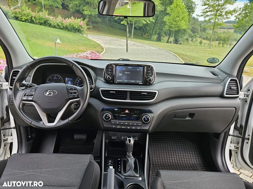 Hyundai Tucson 1.6 CRDi 4WD 7DCT Style - 12