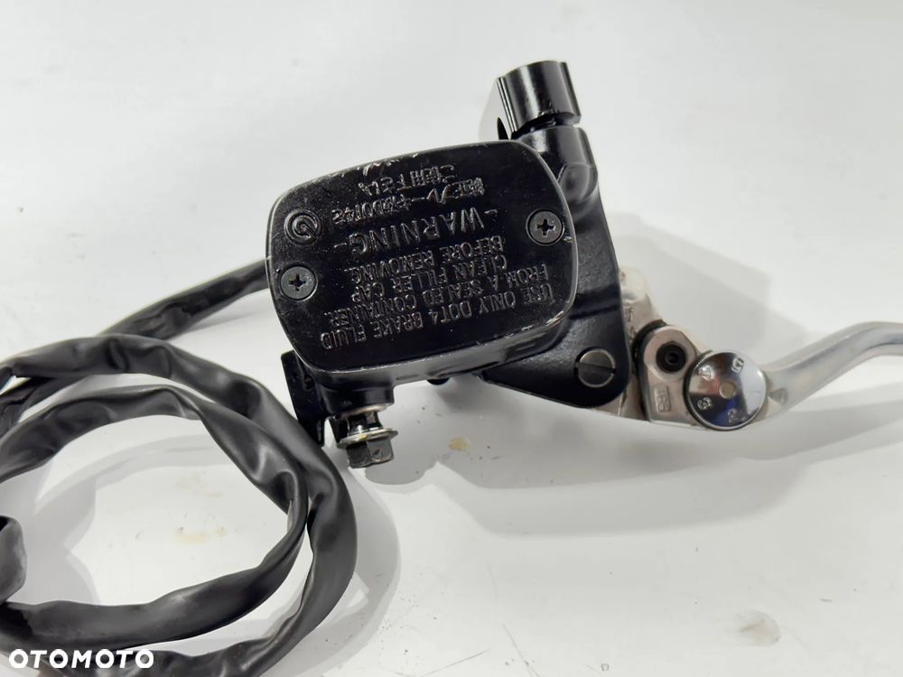 Pompa hamulca tył Yamaha T MAX T-MAX 530 560 16-21r. - 2