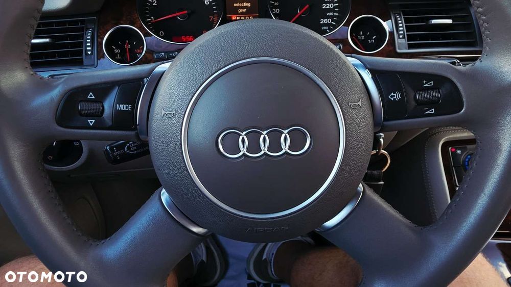 Audi A8 - 19
