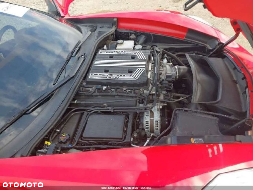 Chevrolet Corvette - 12