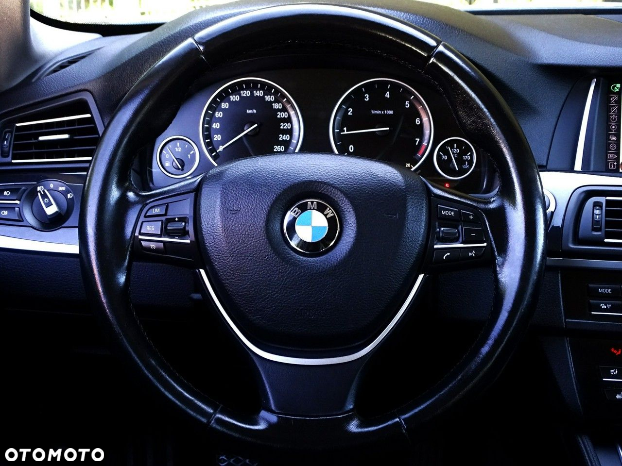 BMW Seria 5 - 26