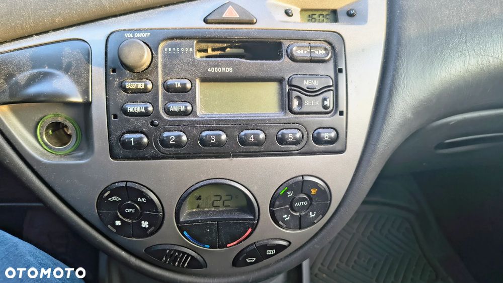 Ford Focus 1.6 X100 - 7