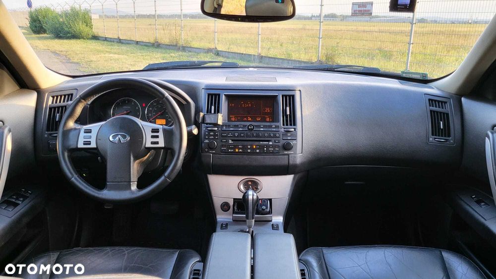 Infiniti FX - 3
