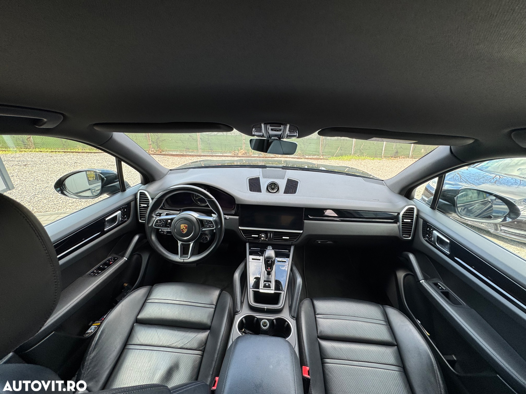 Porsche Cayenne - 13