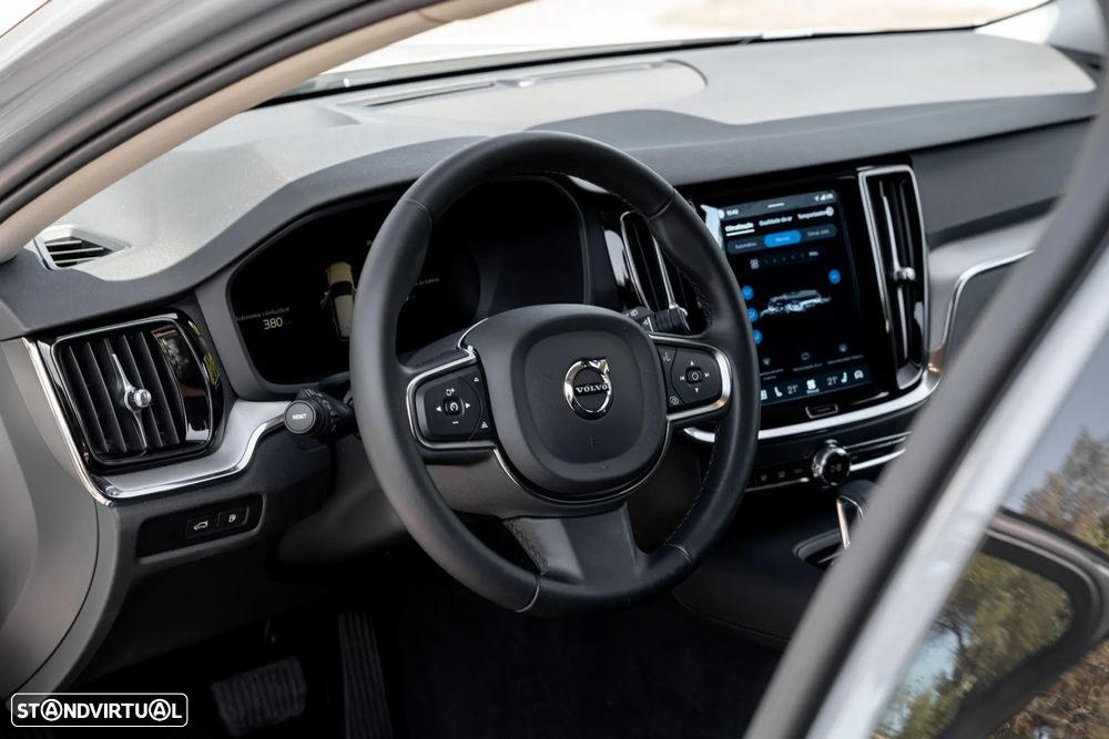 Volvo V60 2.0 T6 AWD TE Core - 15