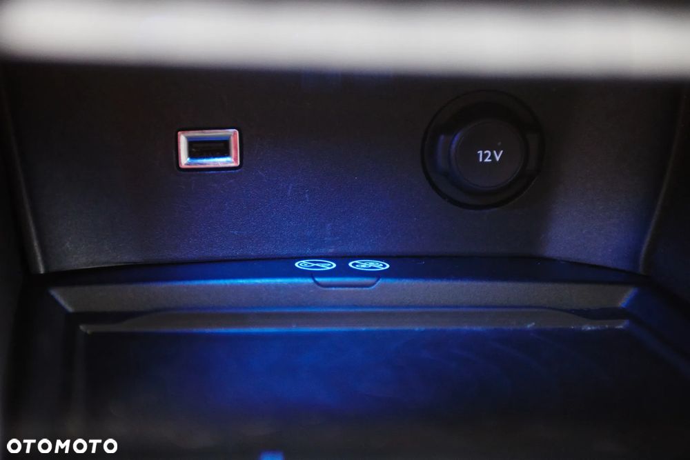 Peugeot 5008 1.6 BlueHDI Allure S&S - 19