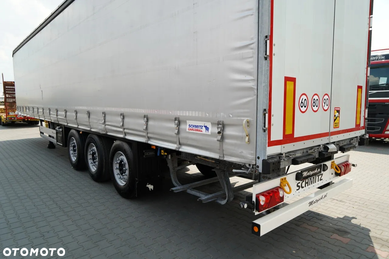 Schmitz Cargobull FIRANKA / STANDARD / OŚ PODNOSZONA / PODNOSZONY DACH / 2022R - 11