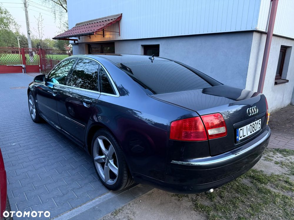 Audi A8 - 2