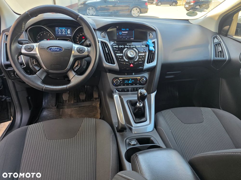 Ford Focus 1.6 EcoBoost Start-Stopp-System Titanium - 14