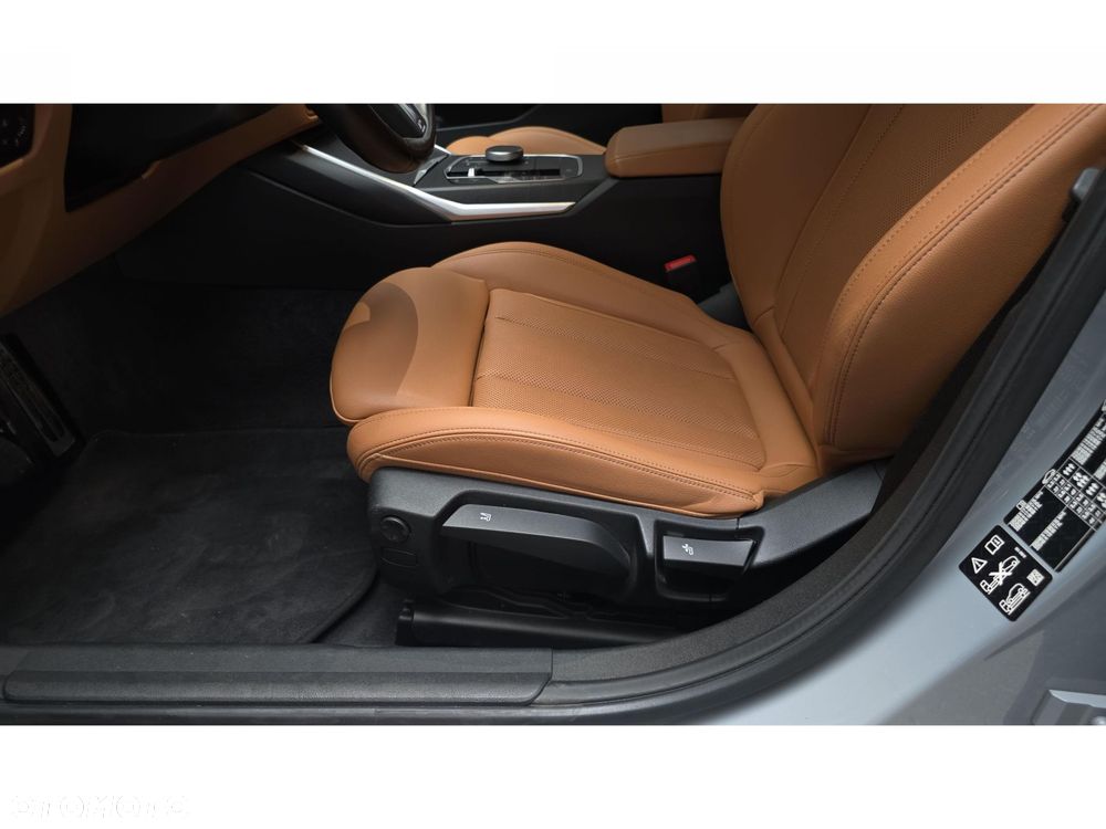 BMW Seria 3 320d xDrive Sport - 19