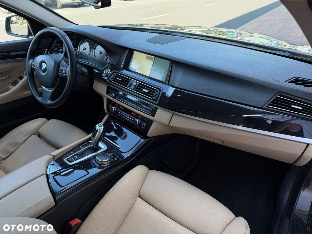 BMW Seria 5 520d xDrive Sport - 35