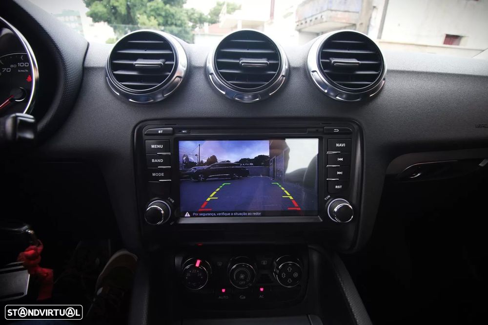 Audi TT Coupé 2.0 TDI quattro S-line — fotografia 13