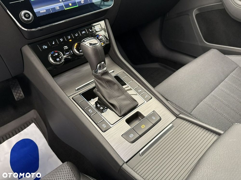 Skoda Superb - 17