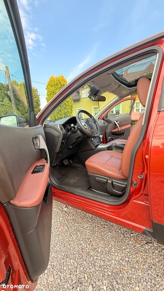 Nissan Qashqai 2.0 dCi 4x4 Tekna - 8
