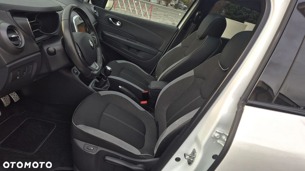 Renault Captur ENERGY TCe 120 Bose Edition - 11