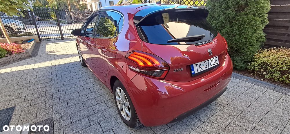 Peugeot 208 1.6 BlueHDi Allure S&S - 13